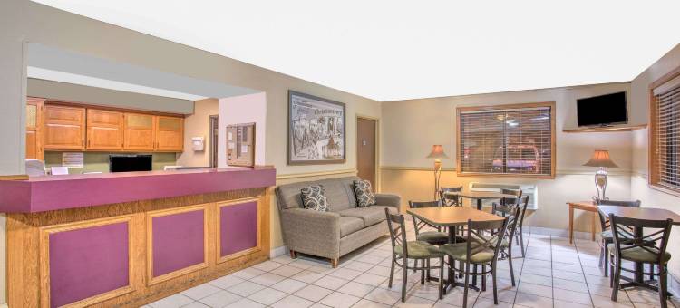 克里斯琴斯堡-布莱克斯堡地区温德姆速8酒店(Super 8 by Wyndham Christiansburg/Blacksburg Area)图片