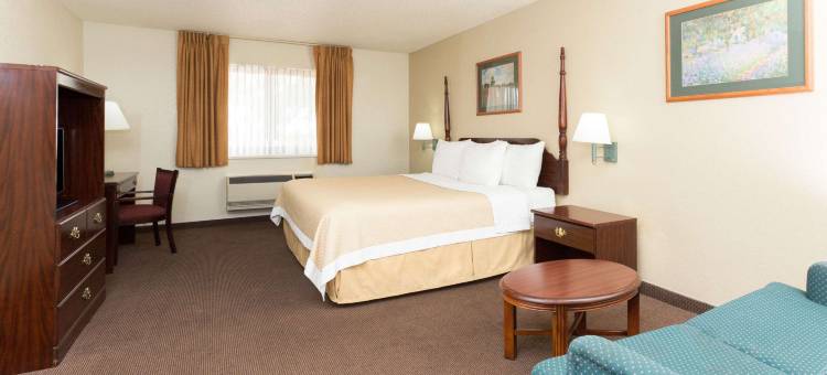 科罗拉多斯普林斯机场戴斯酒店(Days Inn by Wyndham Colorado Springs Airport)图片