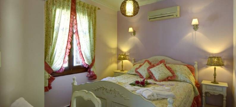 Adastra Ithaca Luxury Suites图片