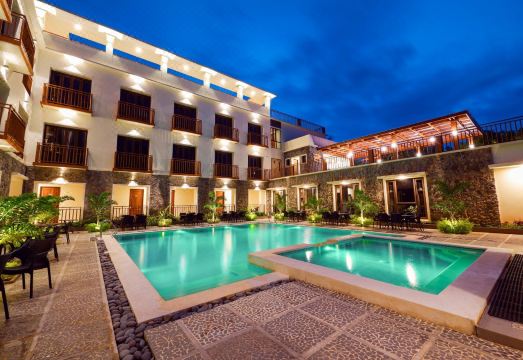 Residencia du Basco Hotel Overview