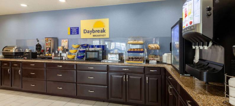 查尔斯镇/哈珀斯费里戴斯酒店(Days Inn by Wyndham Charles Town)图片