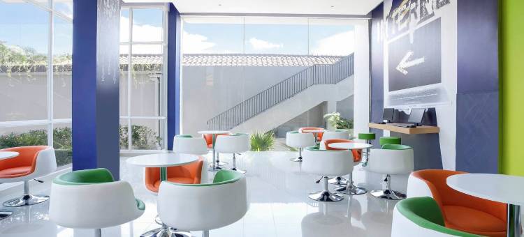 宜必思快捷三宝垄滕德安酒店(Ibis Budget Semarang Tendean)图片