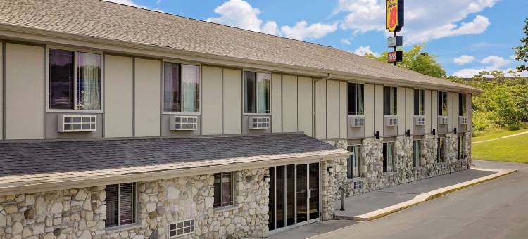 斯特金湾速8酒店(Super 8 by Wyndham Sturgeon Bay)图片