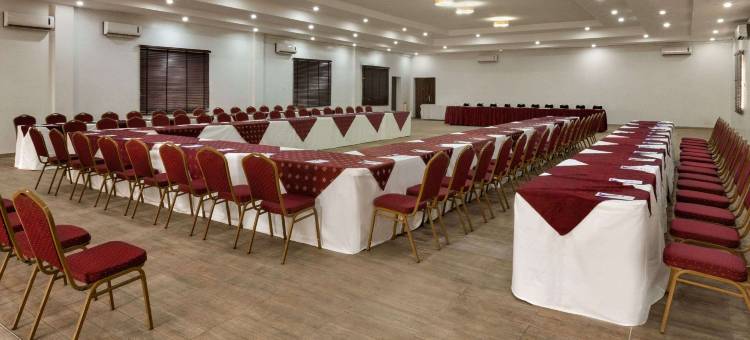 阿布贾浩枫温德姆酒店(Hawthorn Suites by Wyndham Abuja)图片