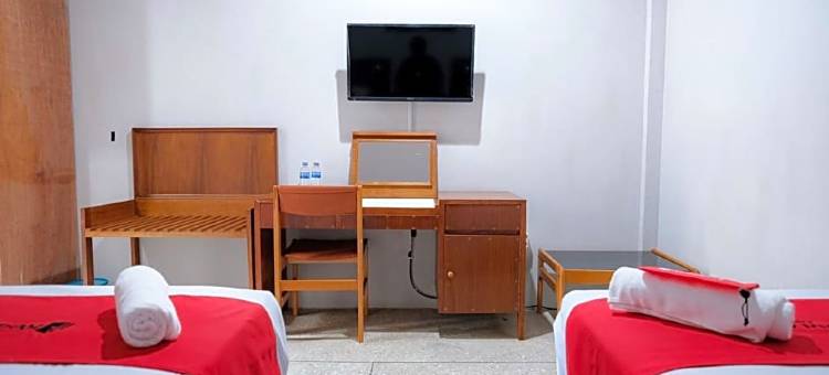红多兹酒店-占碑普提塞姆帕克(RedDoorz @ Cempaka Putih Jambi)图片