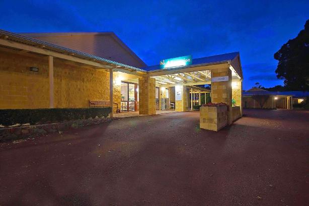 Grande Escape Resort Hotel Overview