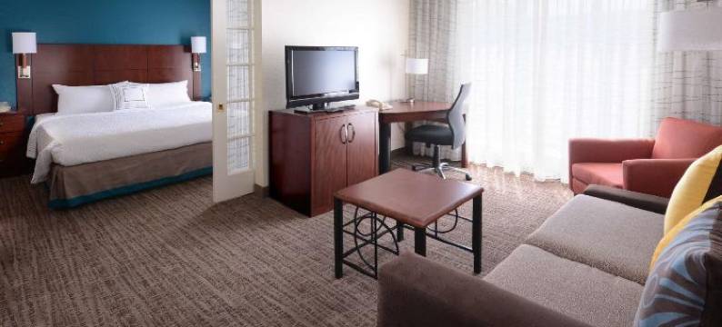 达拉斯医疗市场中心索内斯塔 ES 套房酒店(Sonesta ES Suites Dallas Medical Market Center)图片