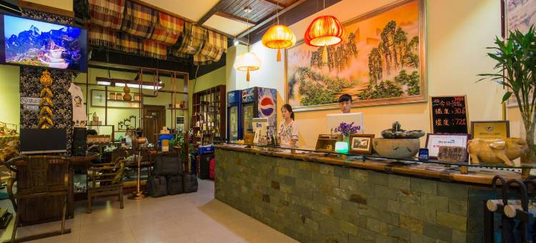 八戒人文客栈(张家界大庸府城店)图片