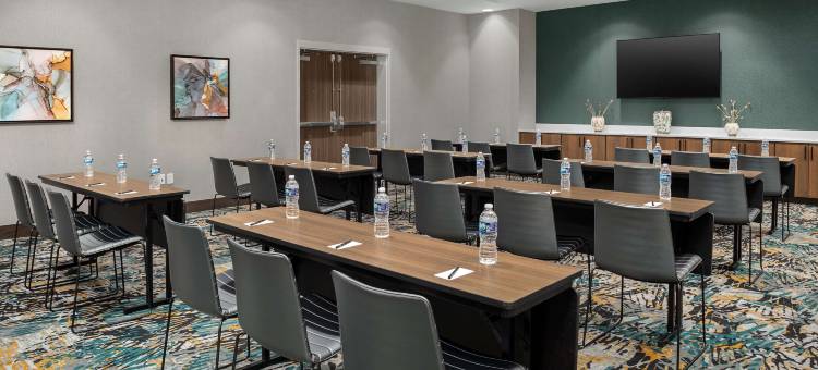 奥兰多诺娜湖希尔顿惠庭酒店(Home2 Suites by Hilton Orlando Southeast Nona)图片