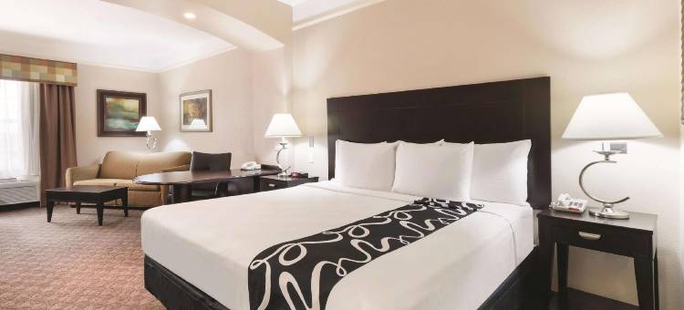 法尔 RGV 医学中心拉昆塔温德姆套房酒店(La Quinta Inn & Suites by Wyndham Pharr Rgv Medical Center)图片