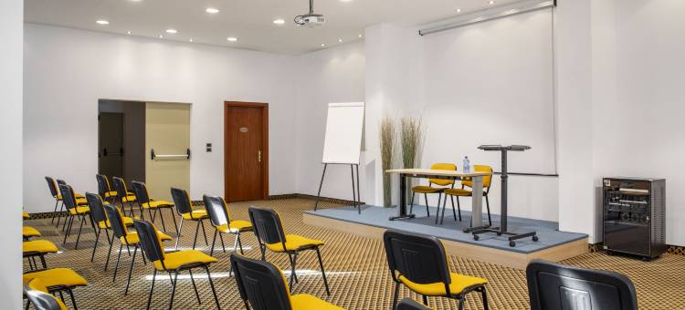 库尼欧克里斯特尔 B&B 酒店(B&B Hotel Cuneo Cristal)图片