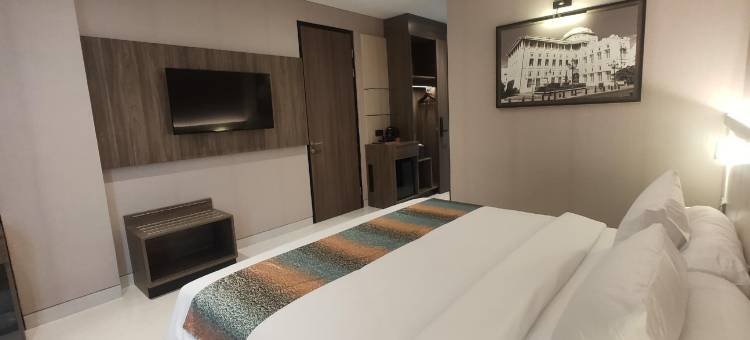 埃诺弗朗特一号酒店三宝垄(Eno Front One Hotel Semarang)图片