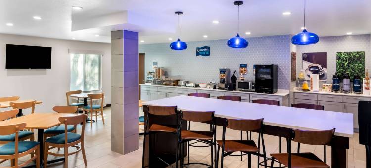 克拉丽奥波因特酒店(Clarion Pointe Fort Worth East - Arlington)图片