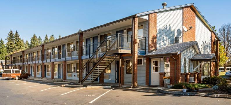 温德姆华东速 8 酒店(Super 8 by Wyndham Vancouver East)图片