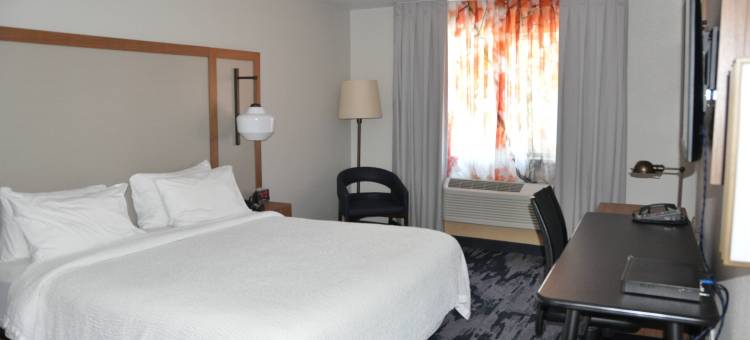 门多西诺县尤凯亚万枫酒店(Fairfield Inn & Suites Ukiah Mendocino County)图片