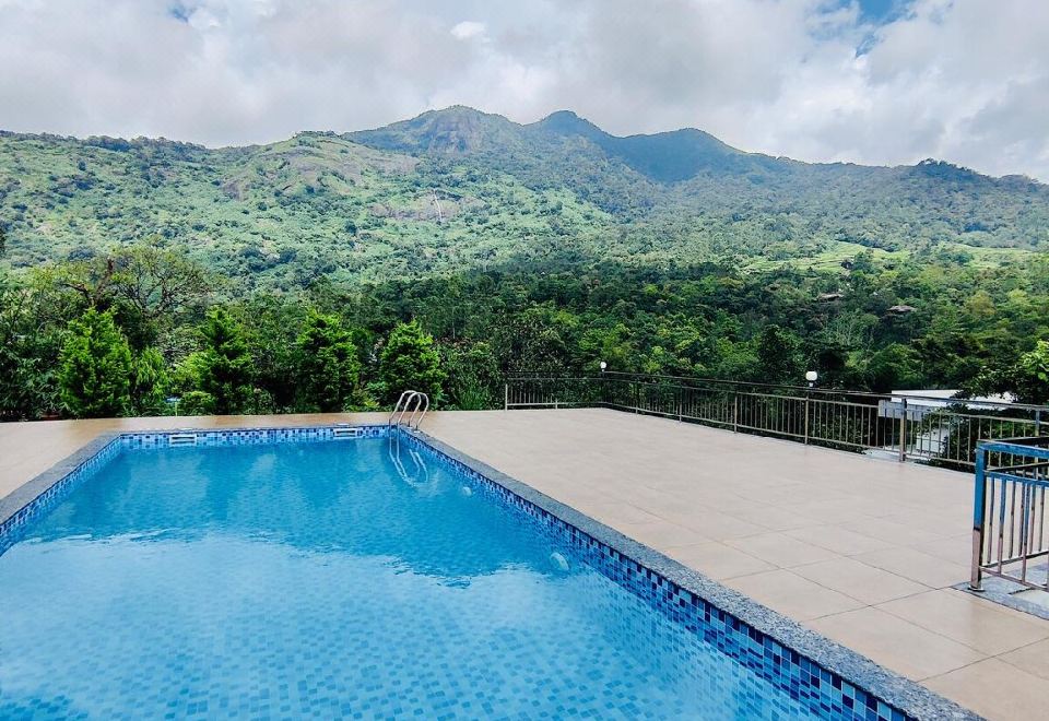 Hobbit House, Silver Oaks Nature Retreat Hotel Overview