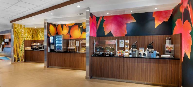 梅宾万枫酒店及套房(Fairfield Inn & Suites Mebane)图片