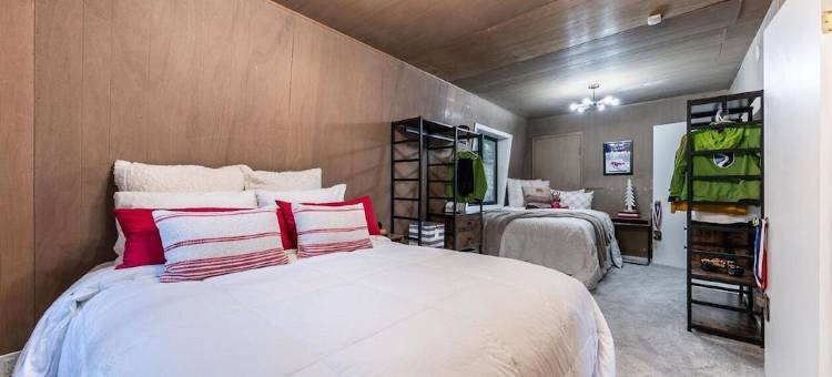 奥林匹克谷帕利塞德斯度假村 & 塔霍城温馨木屋(Cozy Cabin in Olympic Valley, Next to Palisades Resort & Tahoe City)图片