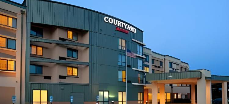 伯灵顿霍利山西阿姆顿万怡酒店(Courtyard Burlington Mt. Holly/Westampton)图片