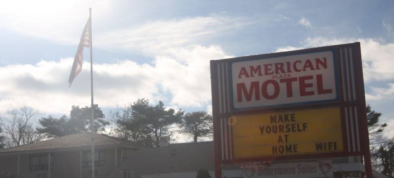 美国广场汽车旅馆(American Plaza Motel)图片