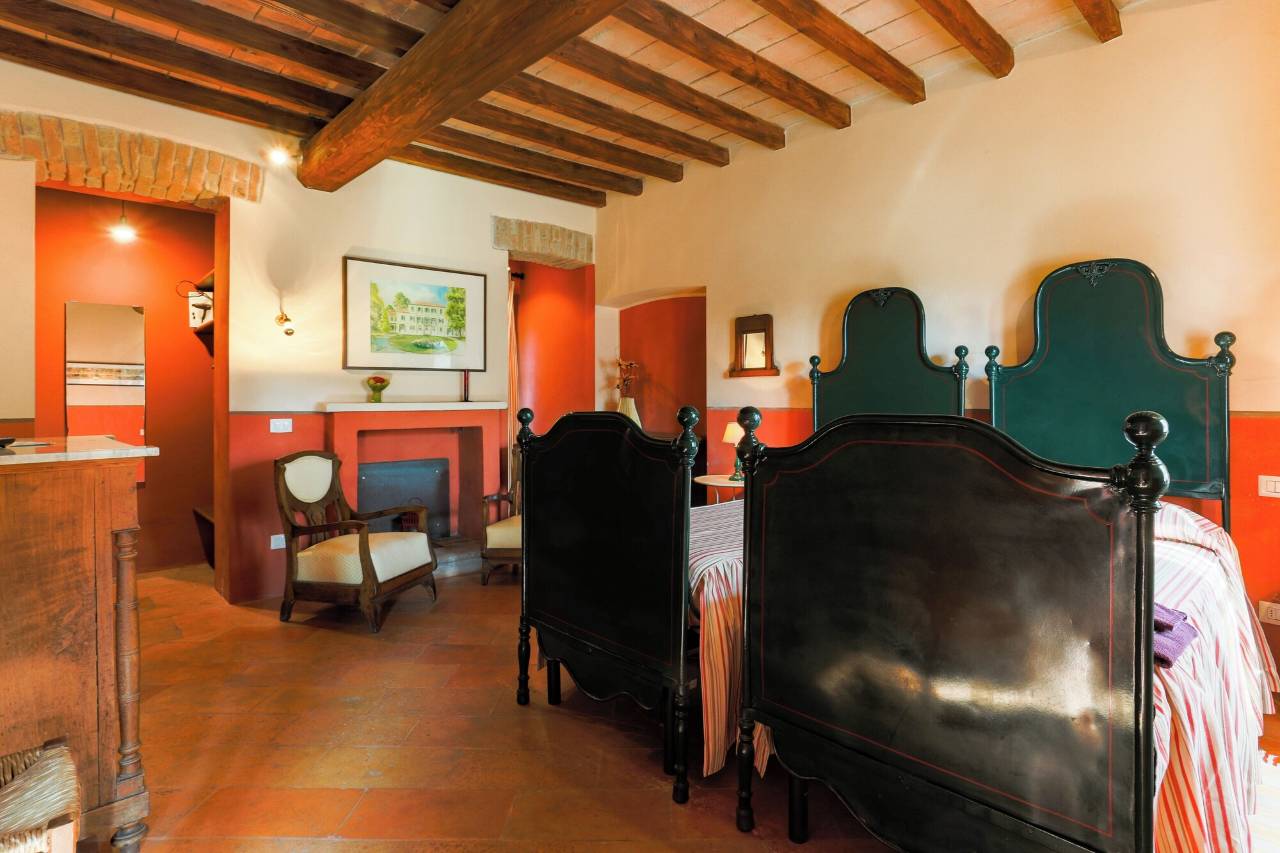 农家乐LE CORTI DELLA GUALDANA(AGRITURISMO LE CORTI DELLA GUALDANA)