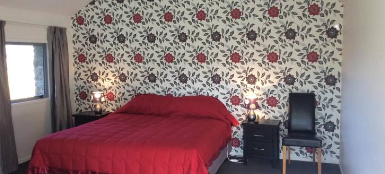 高尔夫球场路度假屋旅馆(Golfcourse Road Chalets and Lodge)图片