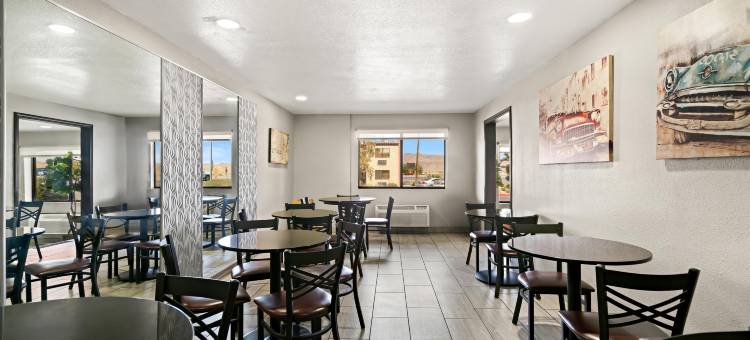 沙漠别墅贝斯特韦斯特酒店(Best Western Desert Villa Inn)图片