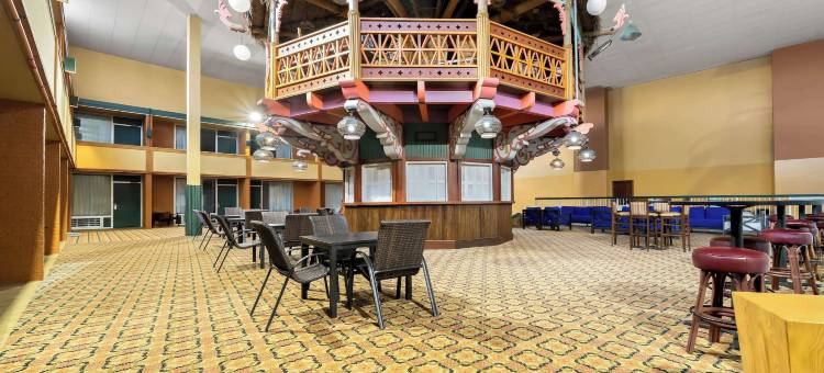 克拉丽奥酒店及套房会议中心(Suburban Studios, Kearney)图片