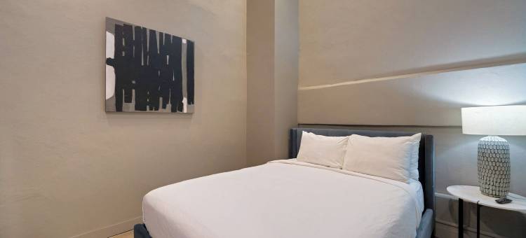 佩兰光(La Luz)图片