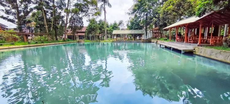 鲁昂尼亚曼苏卡纳加利度假村(Ruang Nyaman at Sukanagalih Resort)图片