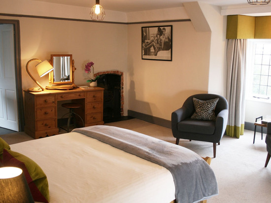 克罗斯科姆十字酒店