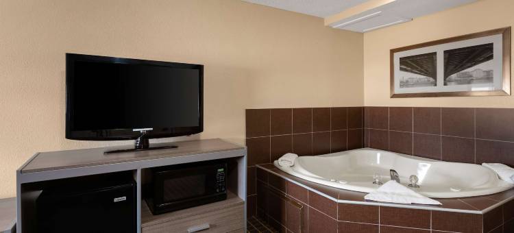 亚迪纳贝斯特韦斯特酒店(Best Western Adena Inn)图片