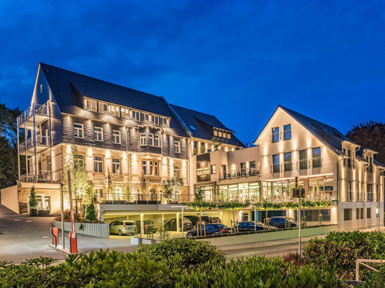 莎克瑟别墅阿肯森特酒店