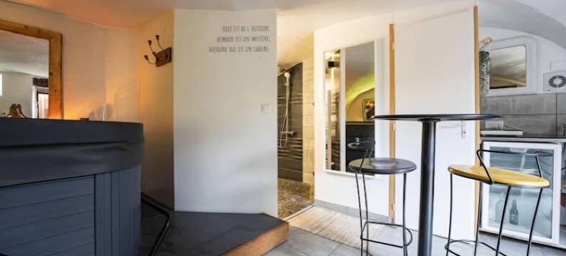 民宿, 度假屋, 套房: “在机库”(Chambres D’hôtes, Gîte, Suite : “Au Hangar ”)图片