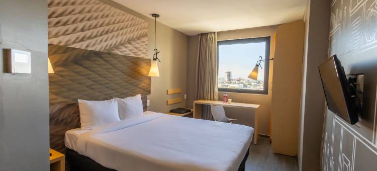 宜必思提华纳河区酒店(Ibis Tijuana Zona Rio)图片