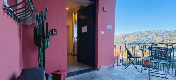 罗萨民宿(Alla Casa Rosa, Peaceful Apartment Surrounded by Greenery with Free Parking, WiFi & Air Conditioning)图片