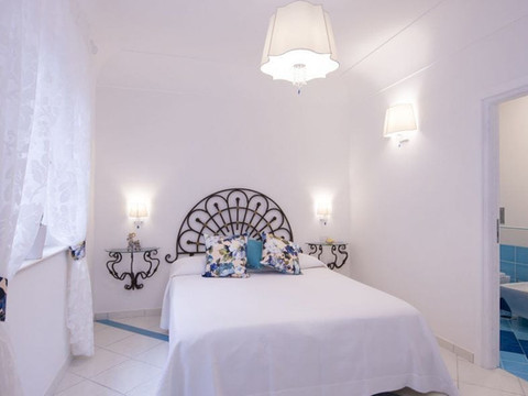 瓦尔德勒费里尔旅馆