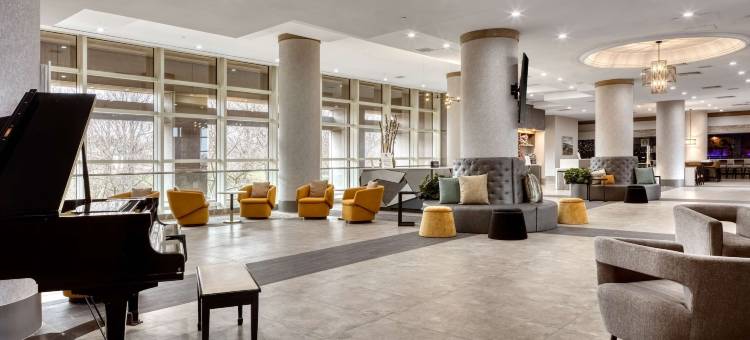 塔尔萨沃伦广场逸林酒店(DoubleTree by Hilton Tulsa - Warren Place)图片