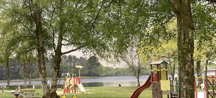 菲斯湖露营酒店(Camping le Lac O Fées)图片