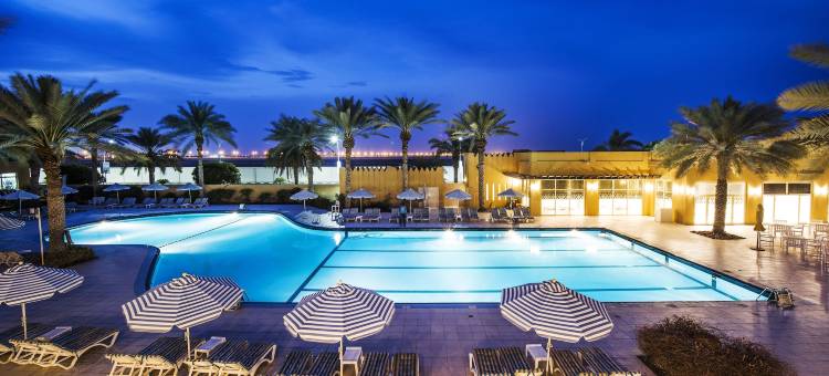 哈姆拉村酒店(Al Hamra Village Hotel)图片