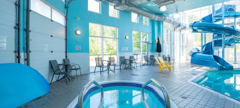 桑德曼斯阔米什酒店(Sandman Hotel and Suites Squamish)图片