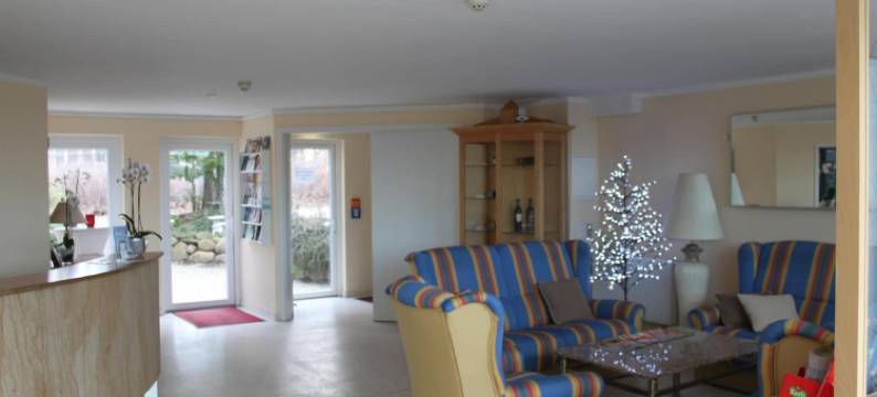 桑德多恩库尔酒店("Sanddorn", Kur- Und Ferienhotel, Direkte Strandlage, Fahrstuhl)图片