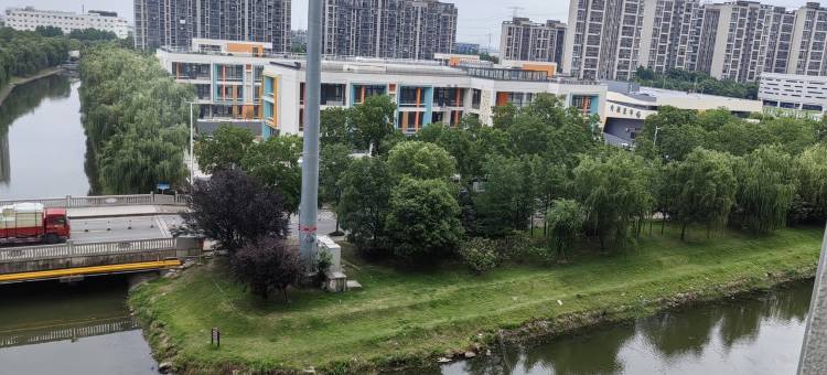 熙熙家城市公寓民宿(崧雅路分店)图片