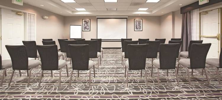 普韦布洛拉昆塔温德姆套房酒店(La Quinta Inn & Suites by Wyndham Pueblo)图片