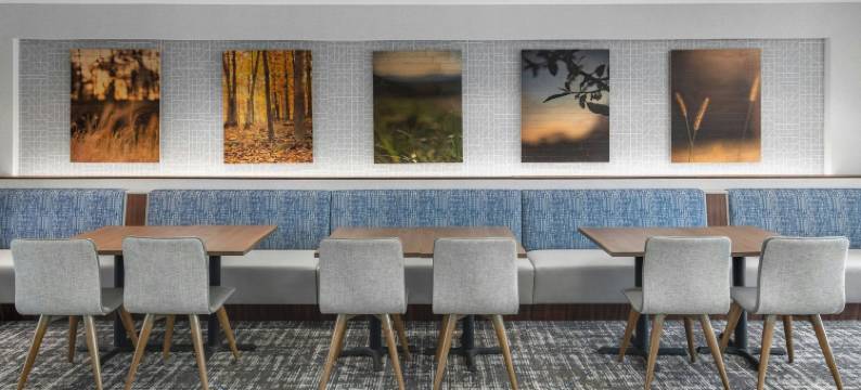 卡尔霍恩万枫酒店及套房(Fairfield Inn & Suites Calhoun)图片