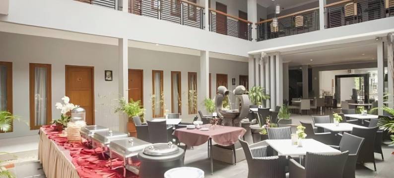 露莎尼亚英达酒店(Rosalia Indah Hotel)图片