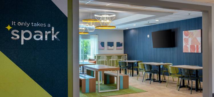 Spark by Hilton 哈蒙德(Spark by Hilton Hammond)图片