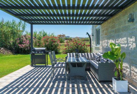 Villa Six Stars is a beachfront villa in Chania, on the island of Crete.Hotel Overview