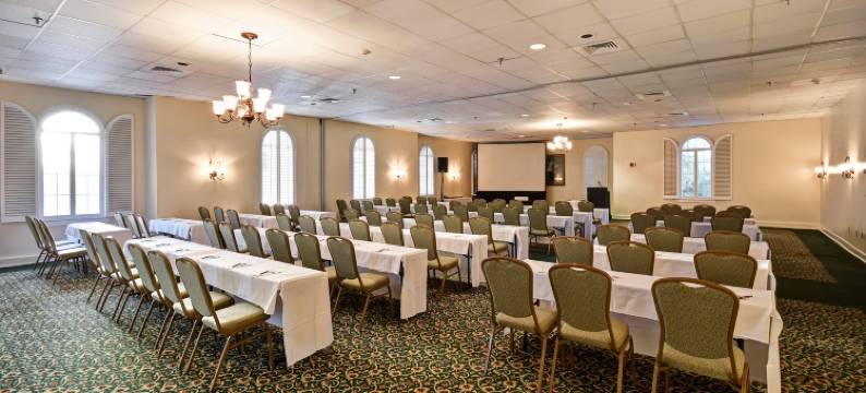 希尔顿安泊酒店-查尔斯顿历史区(Embassy Suites by Hilton Charleston Historic District)图片