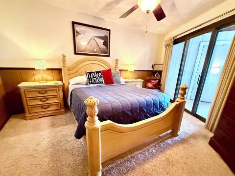 Huge Lakeview|Unique Retreat on Truman Lake|Outdoor Firepit/180°IndoorViews